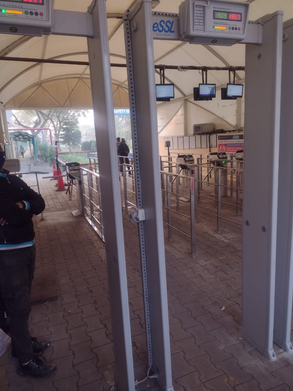 Portable Door Frame Metal Detector